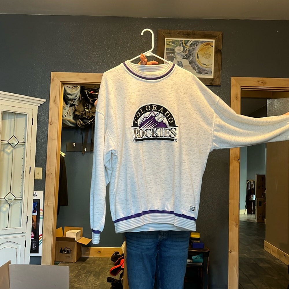 Swingster Colorado Rockies crew neck